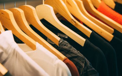 Mix en match: Hoe je je garderobe kunt maximaliseren met enkele basisstukken